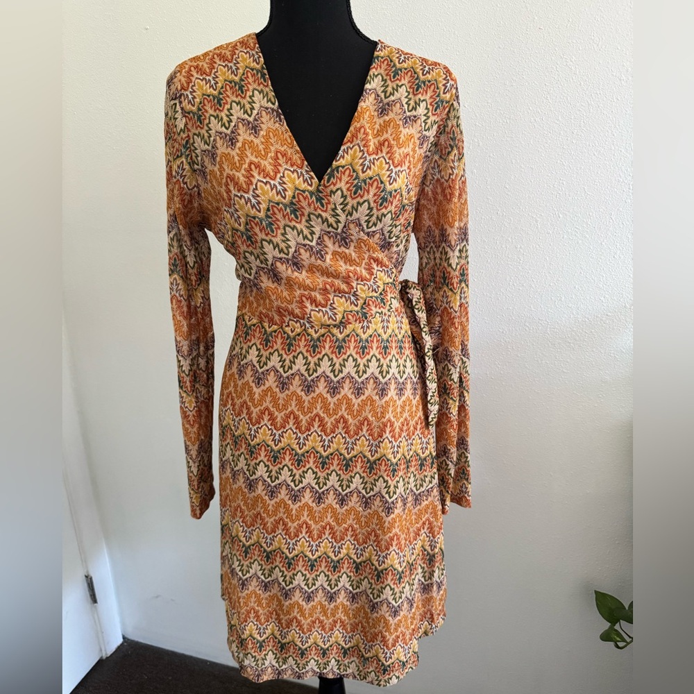 Francesca's Miami Striped Zig Zag Pattern Orange/Gold Wrap Long Sleeve Dress
